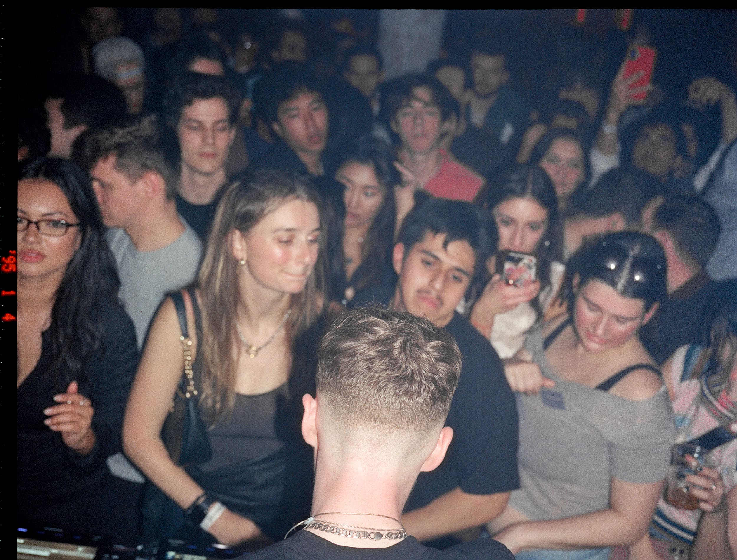 Sam Gellaitry concert photography by Ryan Yee