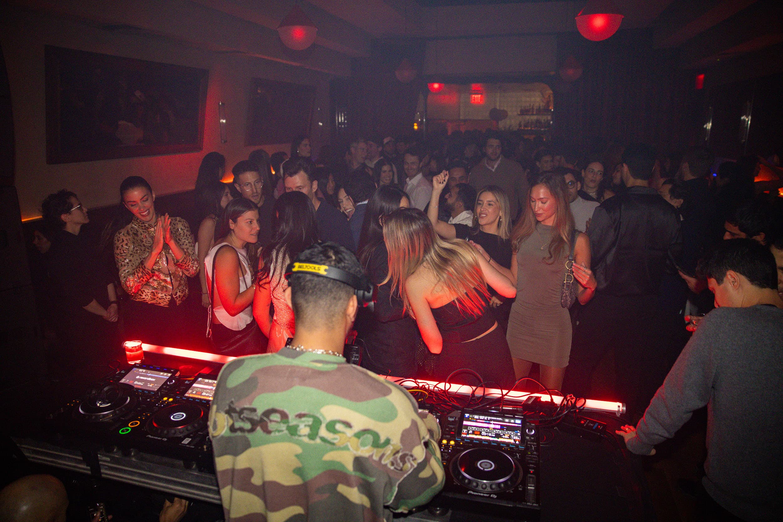 Party event photography by Ryan Yee