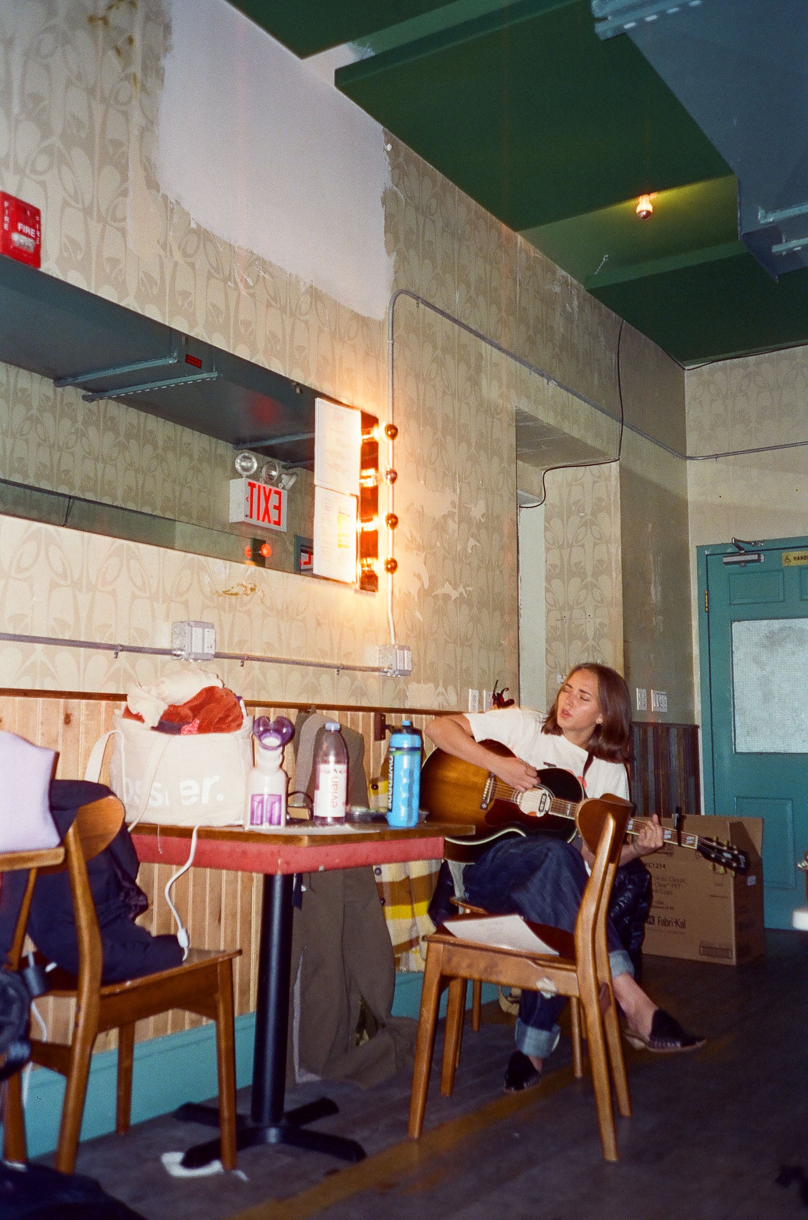 Frances Whitney concert photography by Ryan Yee