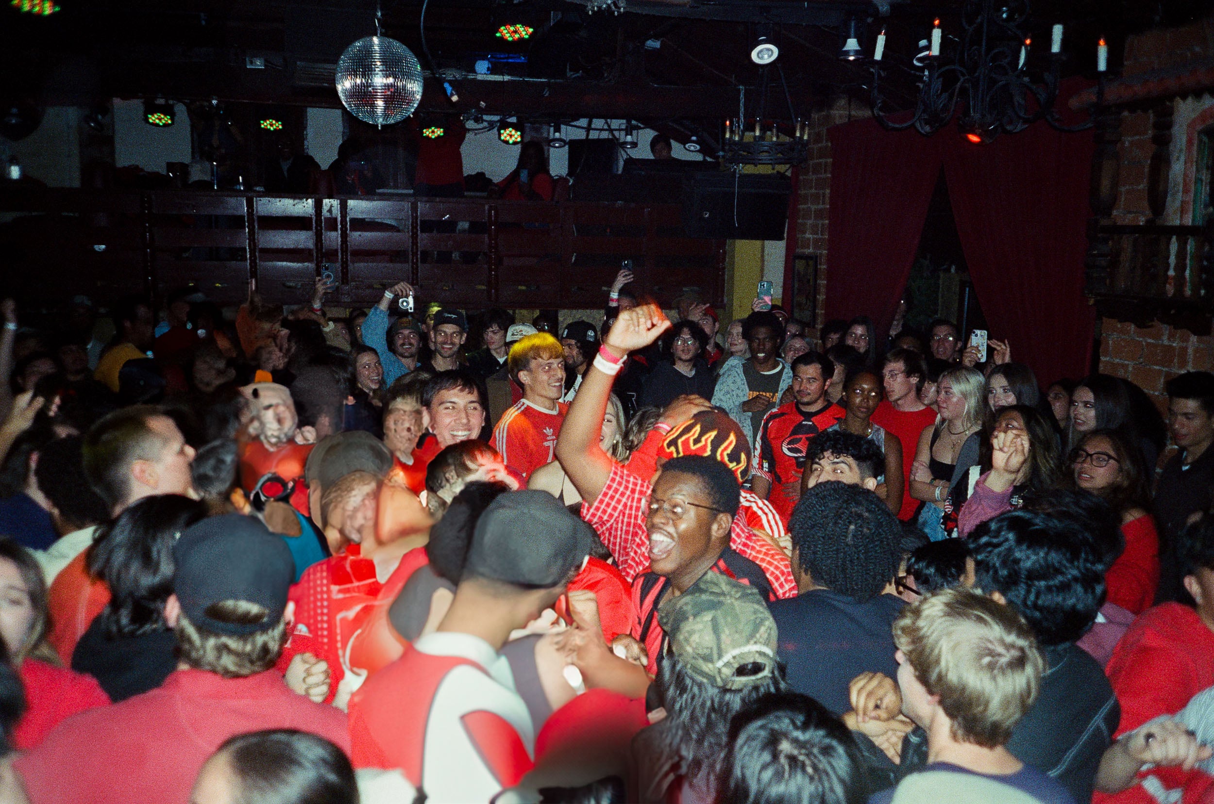 KAIRO concert photography by Ryan Yee