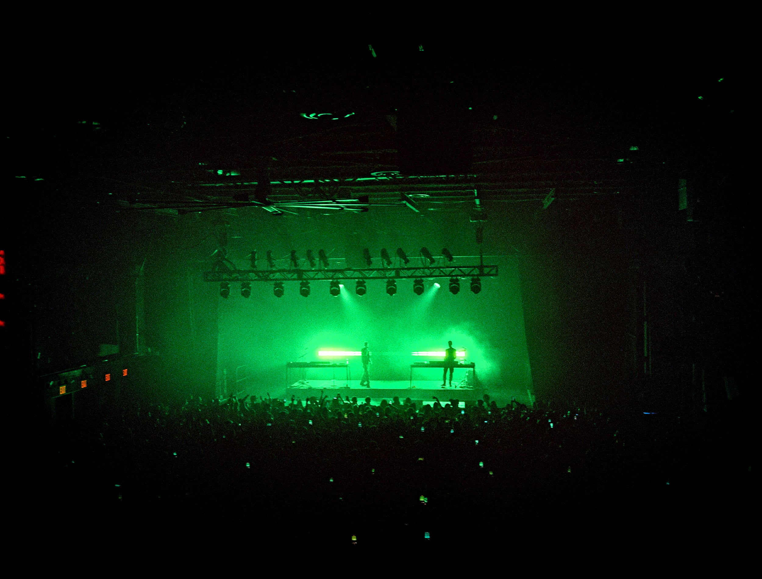 Sam Gellaitry concert photography by Ryan Yee