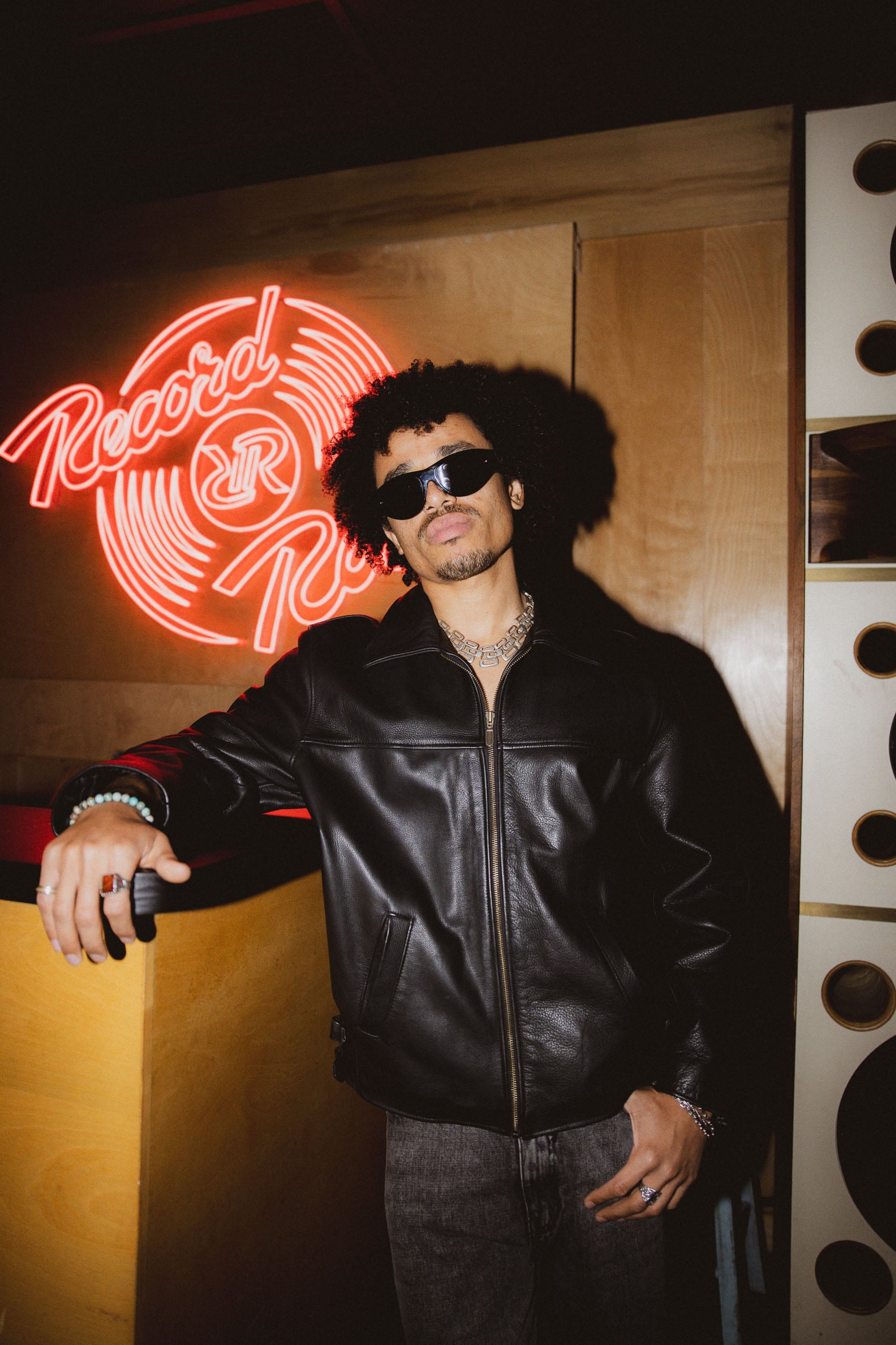 Leven Kali concert photography by Ryan Yee