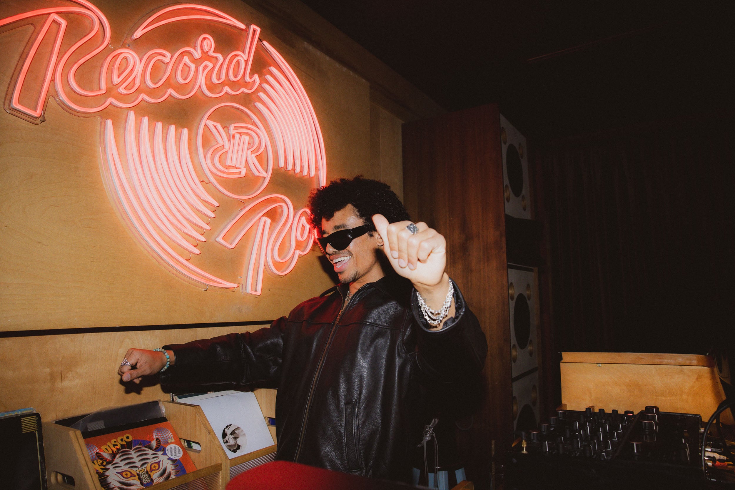 Leven Kali concert photography by Ryan Yee