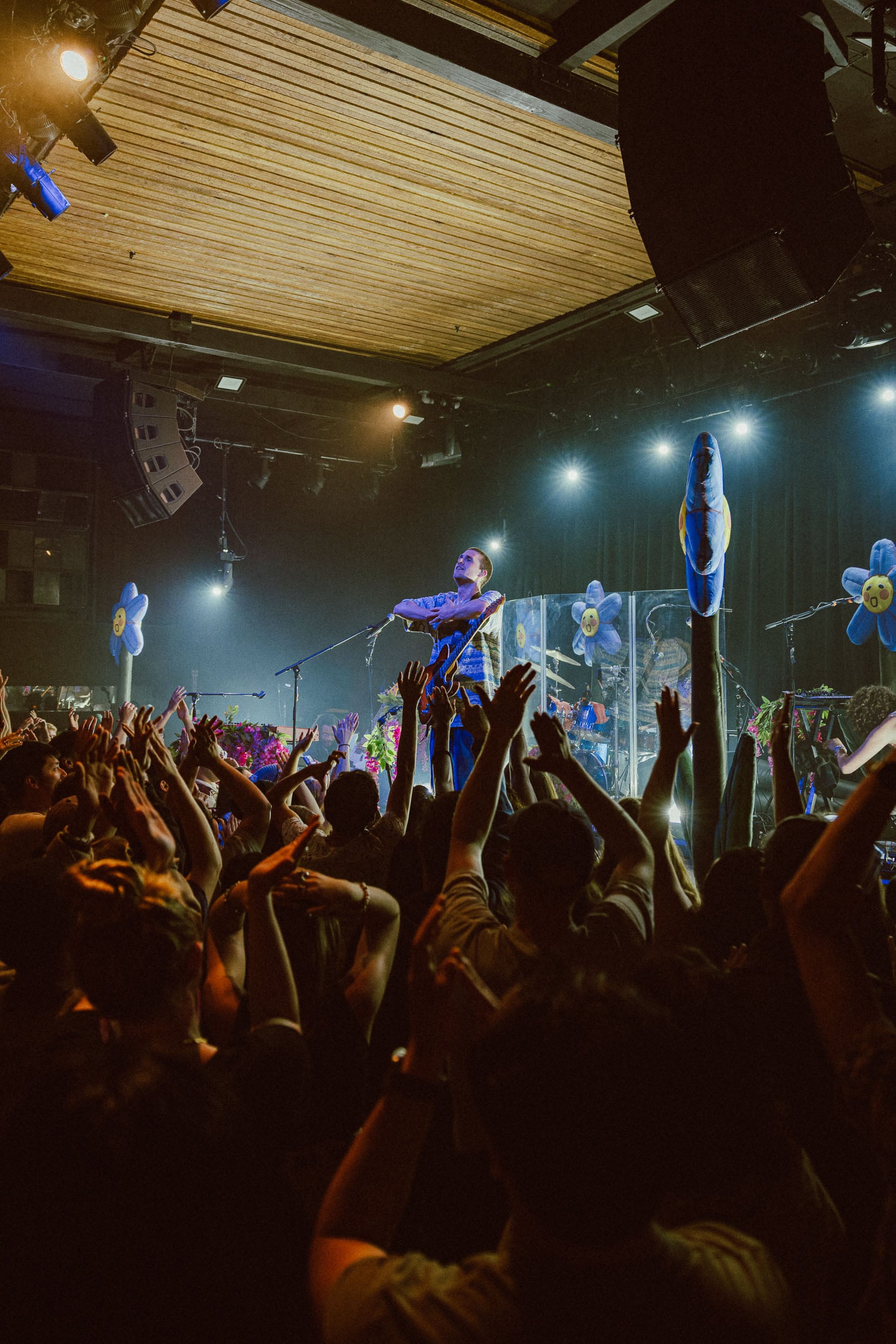 Still Woozy live performance photography by Ryan Yee