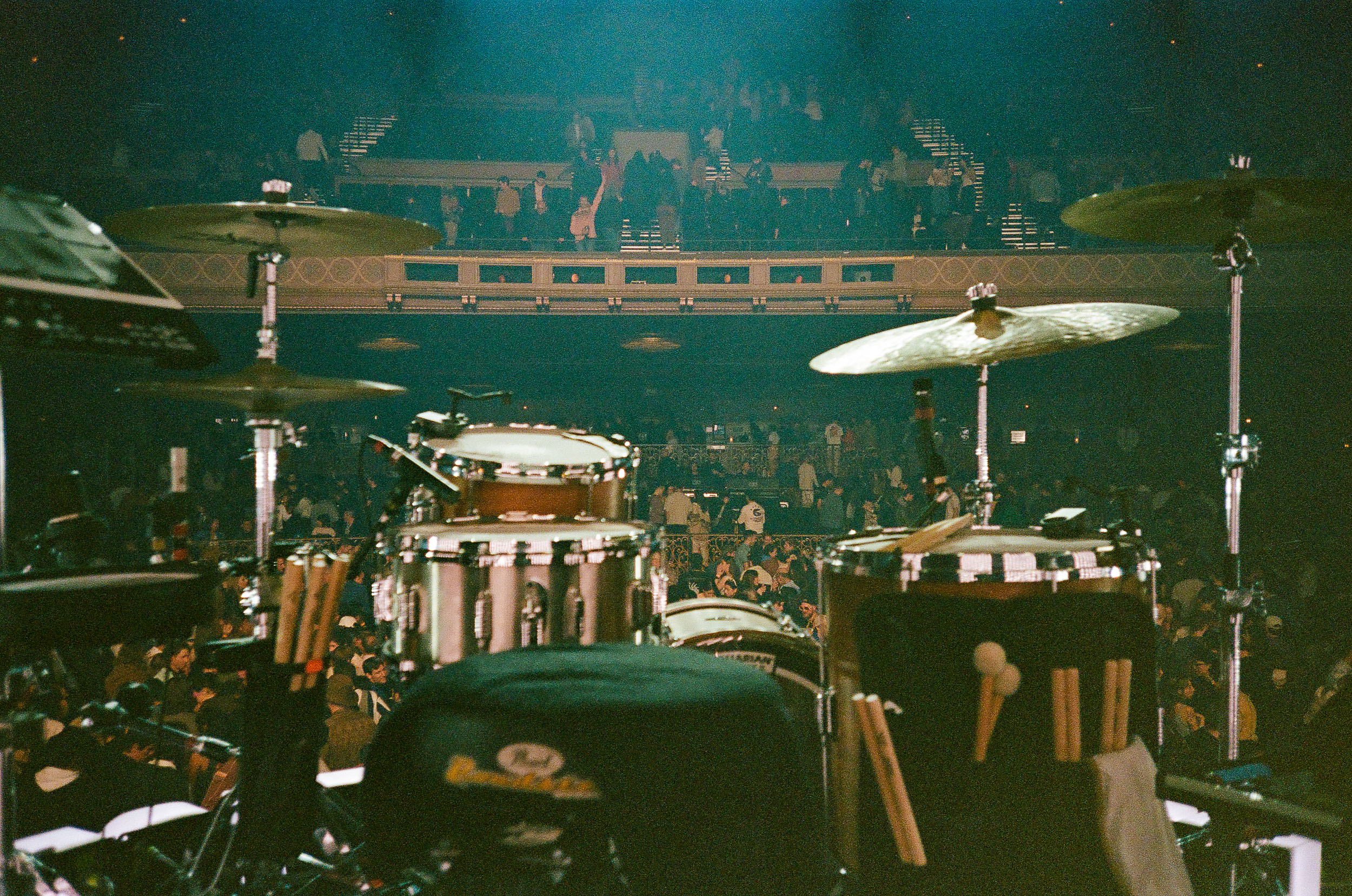 L'Impératrice concert photography by Ryan Yee