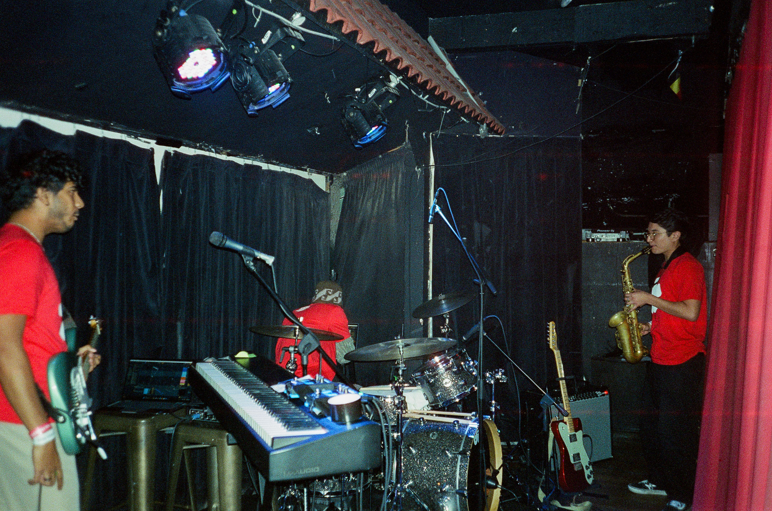 KAIRO concert photography by Ryan Yee